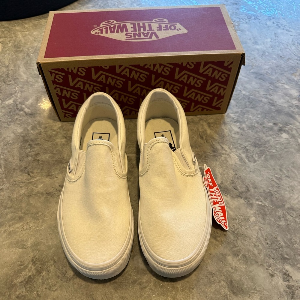 Vans Classic Slip On True White, Size 5.5 Women’s, 4.0 Men’s. New With Tags